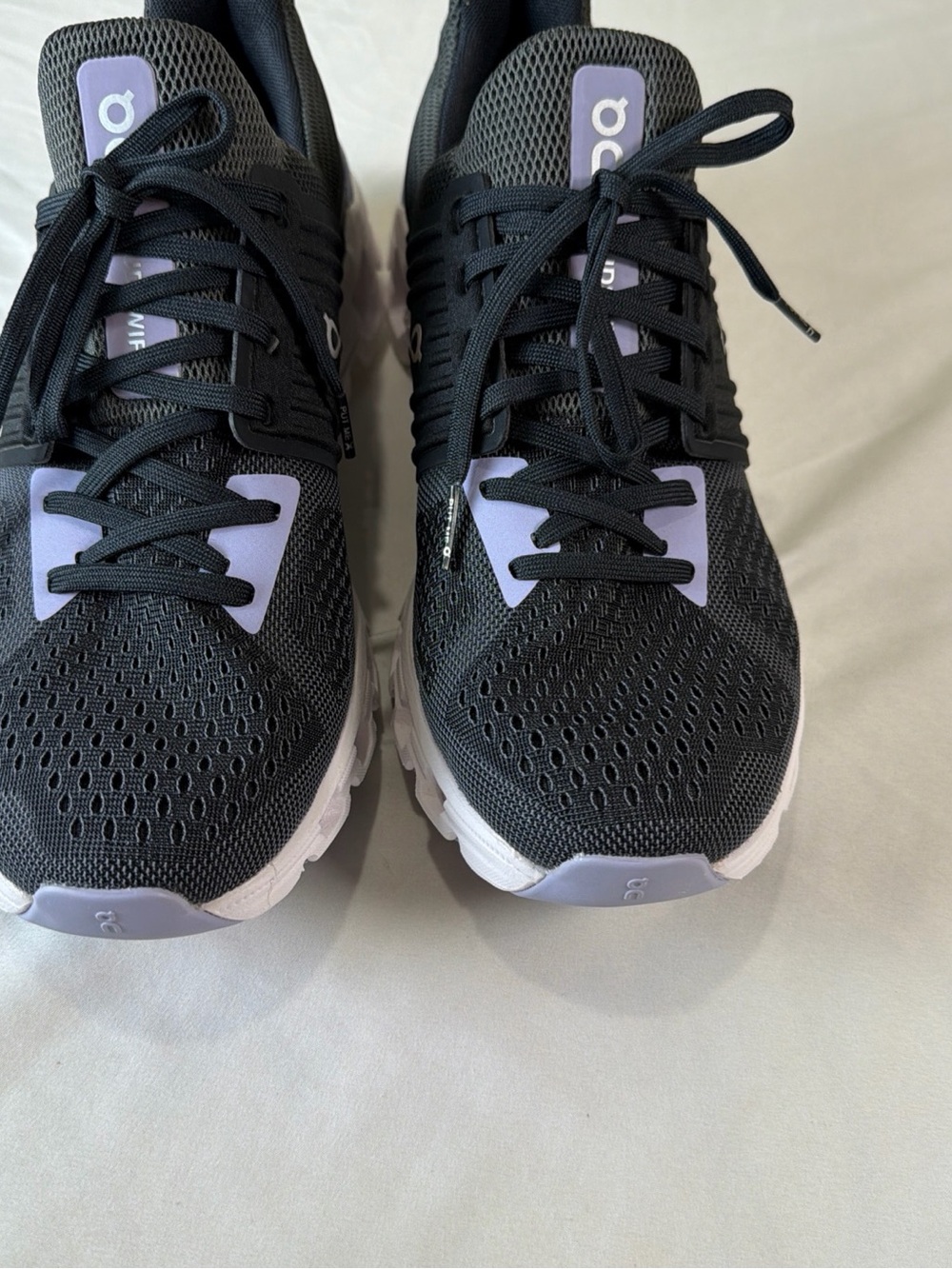 On Running Women's Athletic Shoes - Black with Lilac Highlights